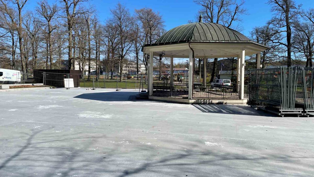 Lystlunden Park – Urban Utebane (2022) — Lystlunden Park 2022 – Kunstisbane i Horten